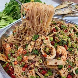 ยำเข่าปุ้น ทะเล ใส่ปลาร้า และไม่ใส่ปลาร้า