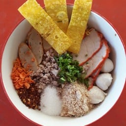 ป้ามา ก๋วยเตี๋ยวต้มยำ รสเด็ด