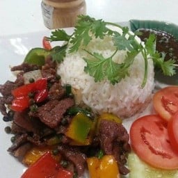 ข้าวเผัดซอสพริกไทดำ