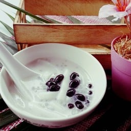 สาคูถั่วดำมะพร้าวอ่อน