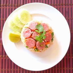 ข้าวผัดแหนม