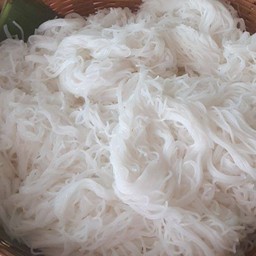 เส้นขนมจีน