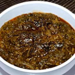 African style stir-fried amaranth with Chevon (Chevon Saka saka or Chevon chi cha) ผัดผักโขมสไตล์แอฟริกันใส่เนื้อแพะ