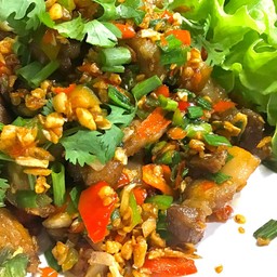 หมูสามชั้นผัดพริกเกลือ