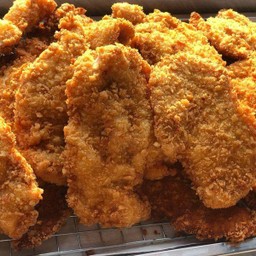 อกไก่ชุปแป้งทอด