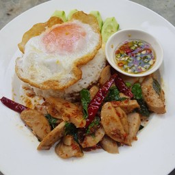 กะเพราหมูยอ