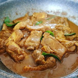 แกงคั่วกระดูกหมู