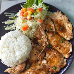 ข้าวสเต็กไก่พริกไทยดำ