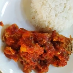 ข้าว ปลาลุยสวน