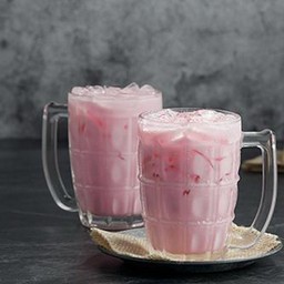 สตอเบอรี่แท้นมเย็น 100%