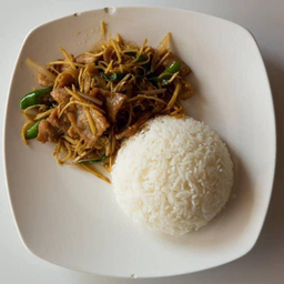 ข้าวราดผัดขิงหมู