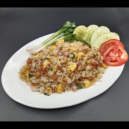 ข้าวผัดปลาเค็ม