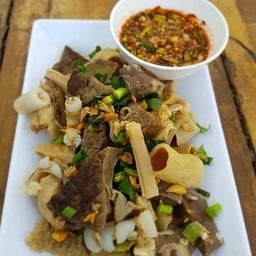 เครื่องในวัวลวกจิ้ม