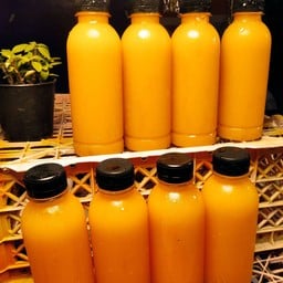 ลุงน้ำส้ม ตลาดอินดี้โชคชัย4