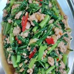 2 Boxes Of Stir-Fried Morning Glory With Minced Pork, Free 2 Fried Eggs