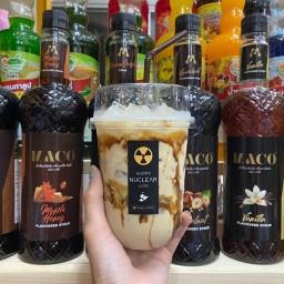 ของหวานยามดึก by happynuclear