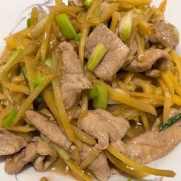 หมูผัดขิง