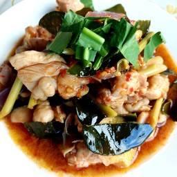 ไก่เขย่า