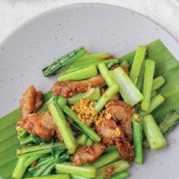 ผัดกวางตุ้งหมูโซดา (LM)