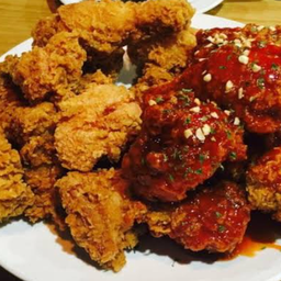 [อร่อยซ่ากับโค้ก] ไก่ทอดราดซอสคละรสชาติ -ทุกเมนูมีกิมจิผักกาดขาวให้ +  โค้ก ออริจินัล (กระป๋อง) 