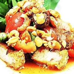 หมูกรอบตกครก