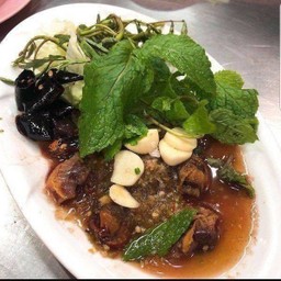 หอยแครงยำซีฟู้ด