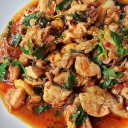 กะเพาไก่เป็นกับข้าว