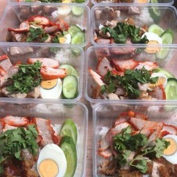 ข้าวหมูแดง