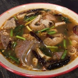 ต้มแซ่บเครื่องในวัว