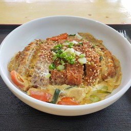 ข้าวหน้าหมูทอดไข่ข้น (Katsudon)