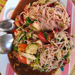 ส้มตำร้านน้องออกัส