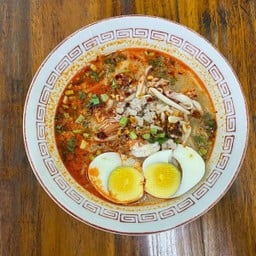 ก๋วยเตี๋ยวต้มยำรวมน้ำข้น