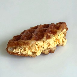 Croffle with Scrambled Eggs