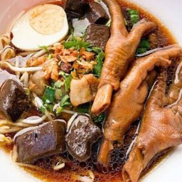ก๋วยจั๊บขาไก่