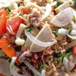 พี่หนิง ยำแซ่บ