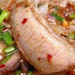 น้ำตกหมู