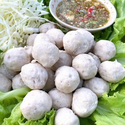 ลูกชิ้นปั้นสด น้ำยำซีฟู้ดมะนาว ชุดใหญ่