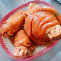 ขาหมูยกขา