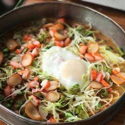 ข้าวซอยน้อยทรงเครื่อง(ใส่ไข่)