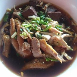 ก๋วยเตี๋ยวไก่มะระ  ซอยวัชรพล16