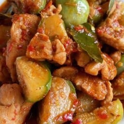 โอ๊ย โอ๊ย ข้าวแกงสาขา 2 ตลาดสี่มุมเมือง