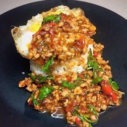 [อร่อยซ่ากับโค้ก] ข้าวไข่ระเบิด +  โค้ก ไม่มีน้ำตาล (ขวด) 