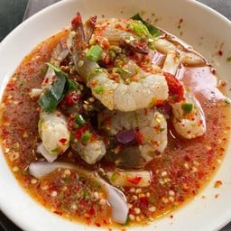 ยำ&เหลา แซ่บ
