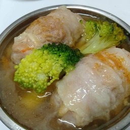 ตองอู หมูกระทะ ชาบู หมูจุ่ม และ อาหารแช่แข็ง