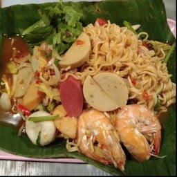 โตเกียวตาแดน & ยำแซ่บ - กะทู้  กะทู้