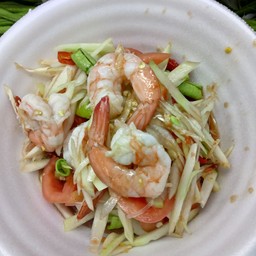 ยำมะม่วงกุ้งลวก