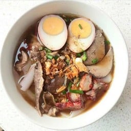 โจแอน ข้าวมันไก่ ก๋วยจั๊บน้ำข้น รสเด็ด