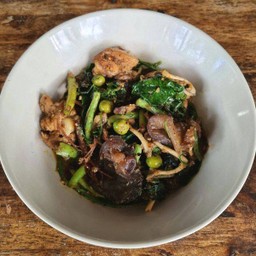 แกงแคไก่ข้าวคั่ว