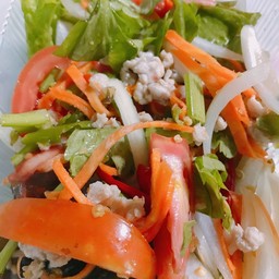 ยำไข่เยี่ยวม้า