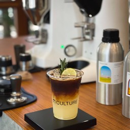 อเมริกาโน่ยูสุโซดา (Yuzu Espresso Soda)